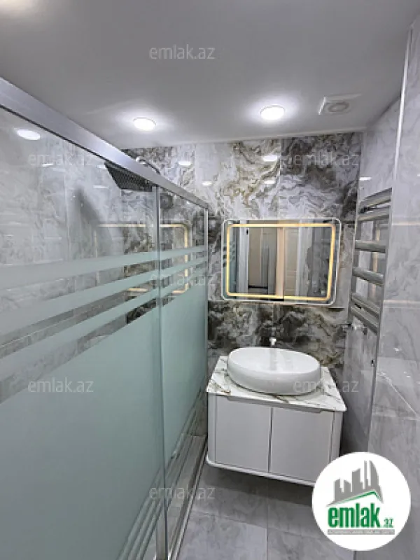 Satılır 3 otaqlı köhnə tikili 70 m²