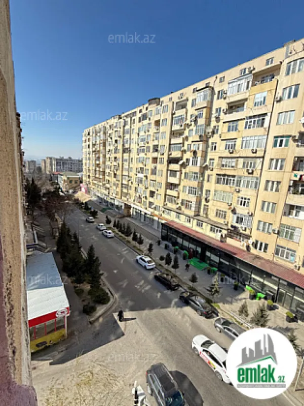 Satılır 3 otaqlı köhnə tikili 70 m²