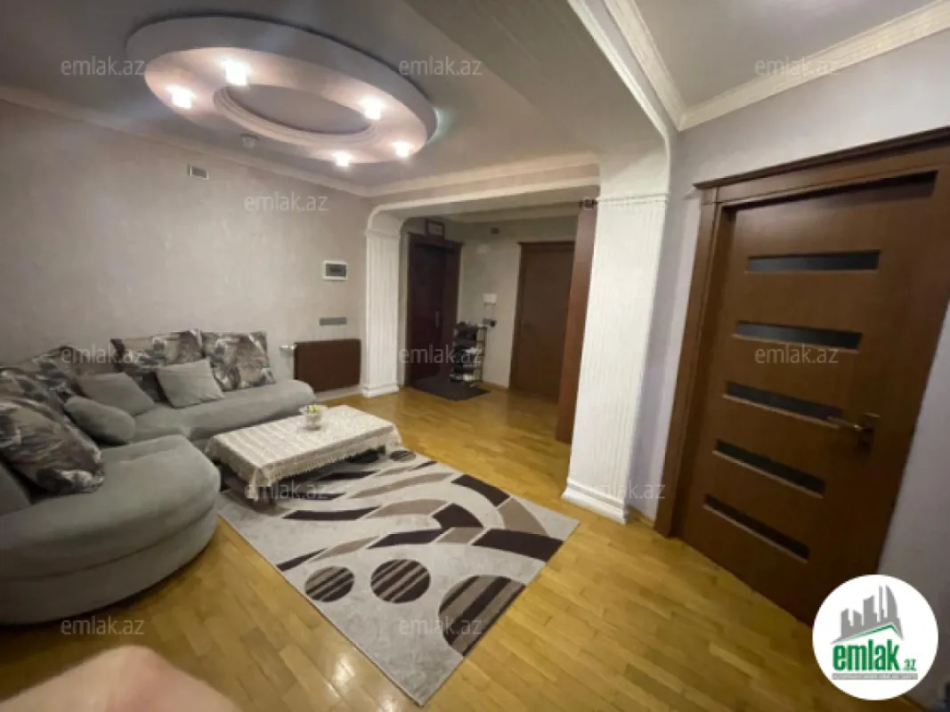 Satılır 3 otaqlı yeni tikili 105 m²