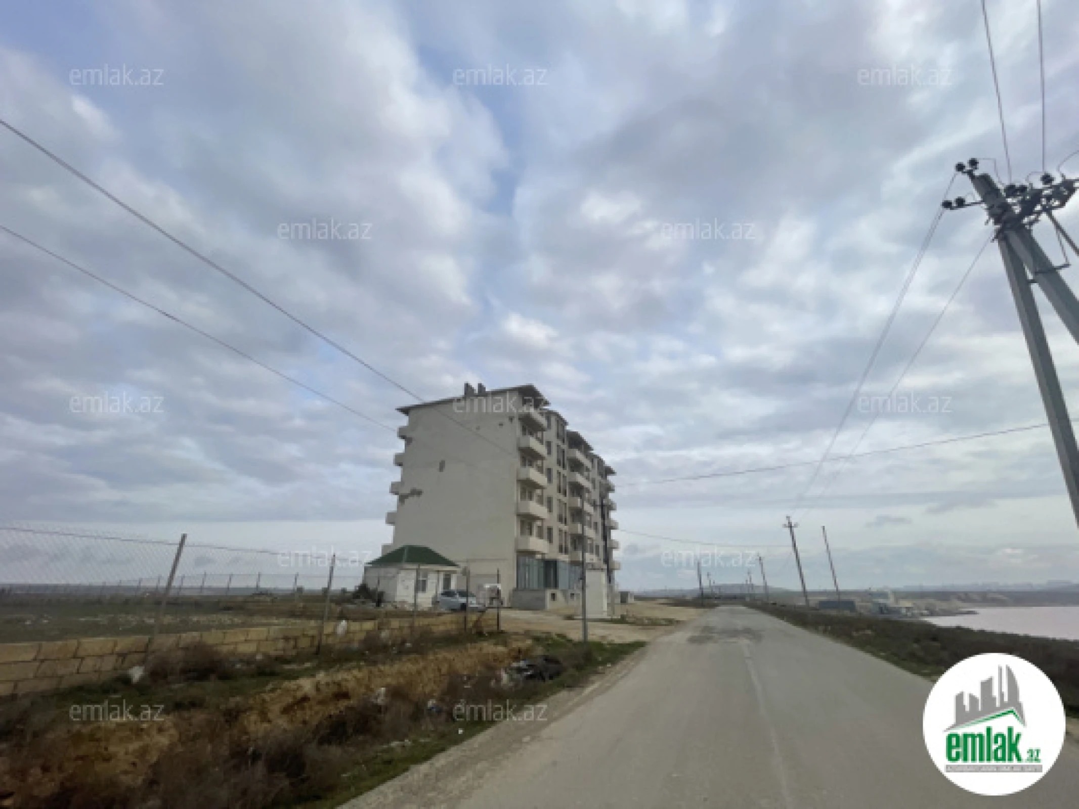 Satılır 2 otaqlı yeni tikili 52 m²