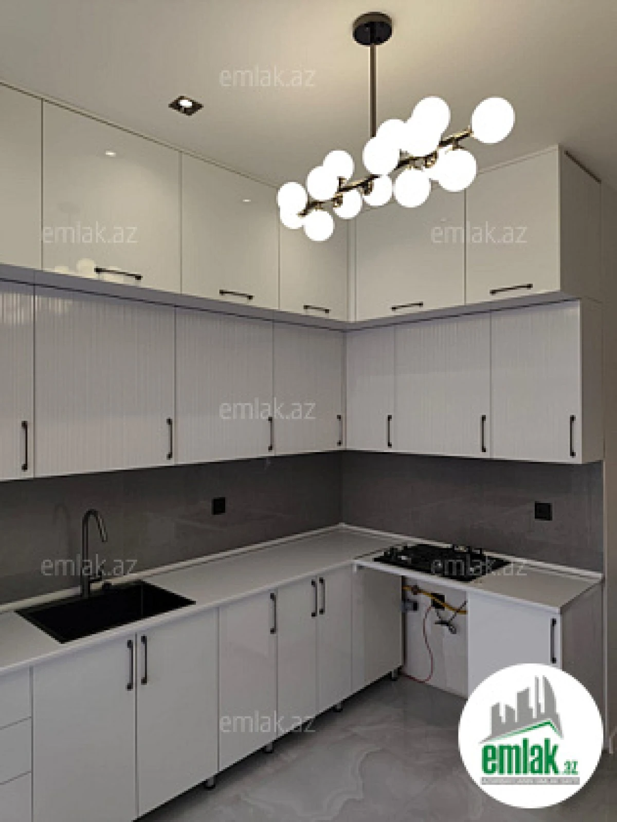 Satılır 3 otaqlı yeni tikili 91.4 m²