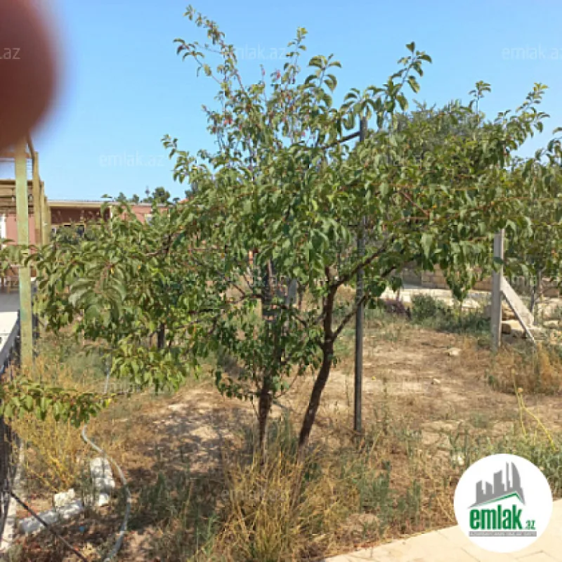 Satılır 3 otaqlı həyət evi 140 m²