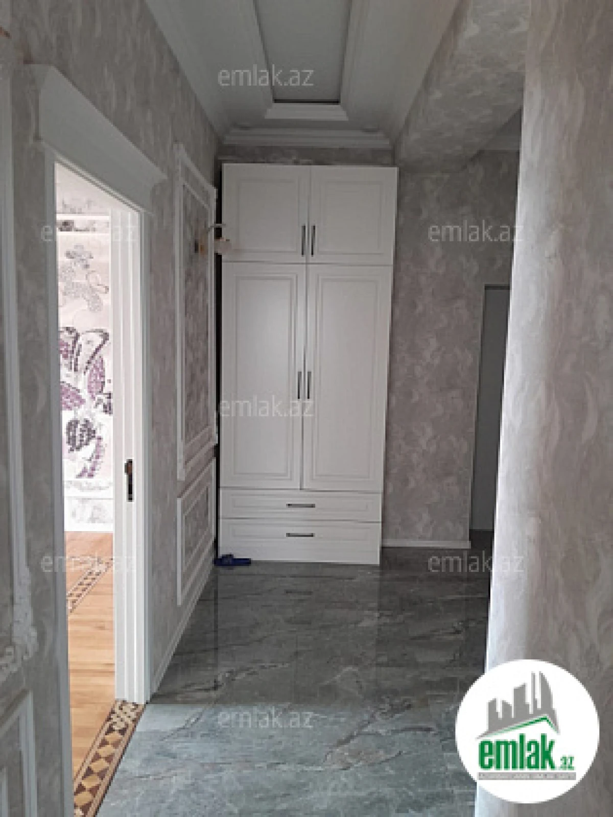 Satılır 3 otaqlı yeni tikili 70 m²