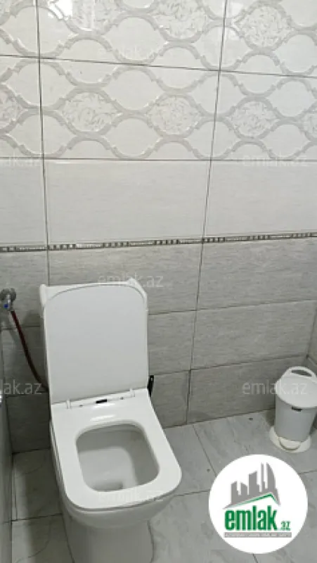 Satılır 6 otaqlı həyət evi 220 m²