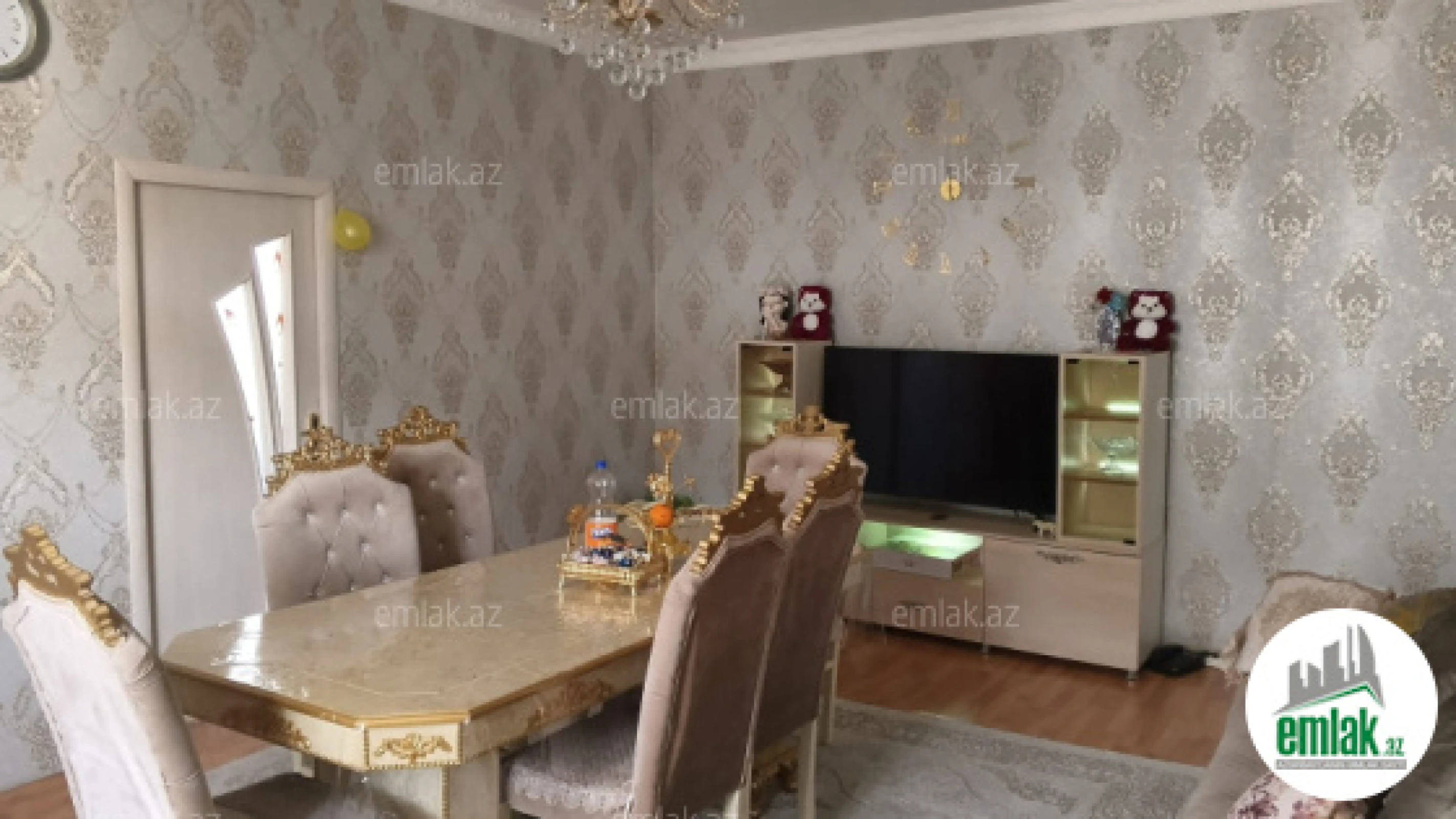 Satılır 6 otaqlı həyət evi 220 m²