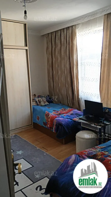 Satılır 6 otaqlı həyət evi 220 m²