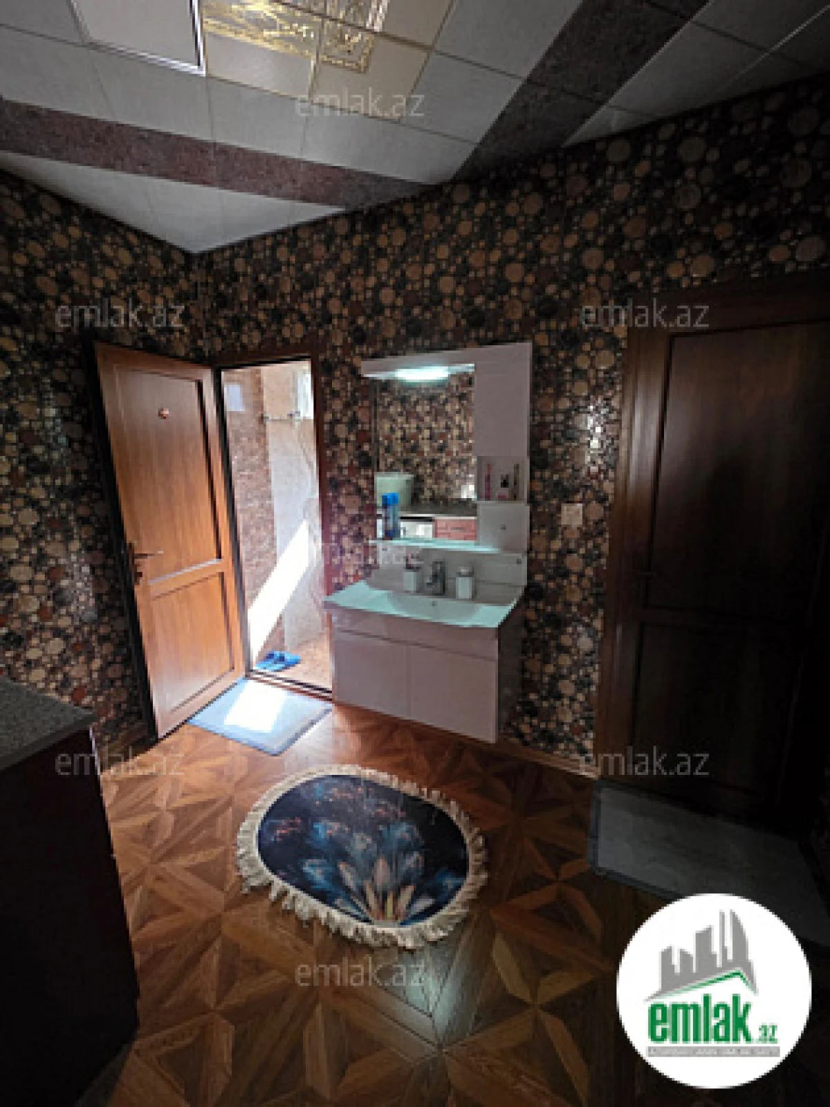 Satılır 3 otaqlı obyekt 140 m²
