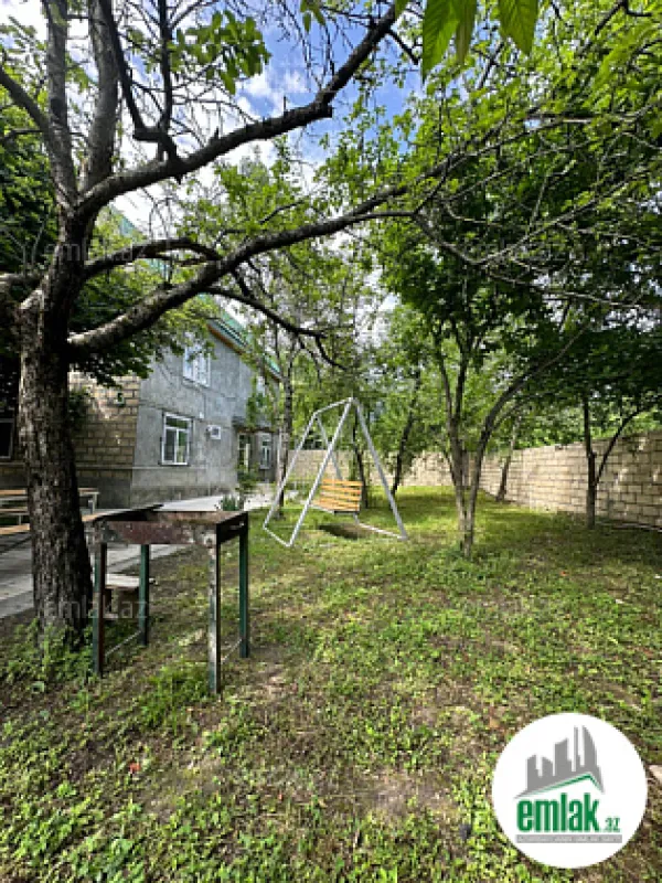 Satılır 4 otaqlı həyət evi 100 m²