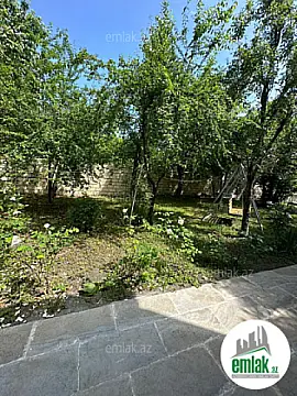 Satılır 4 otaqlı həyət evi 100 m²