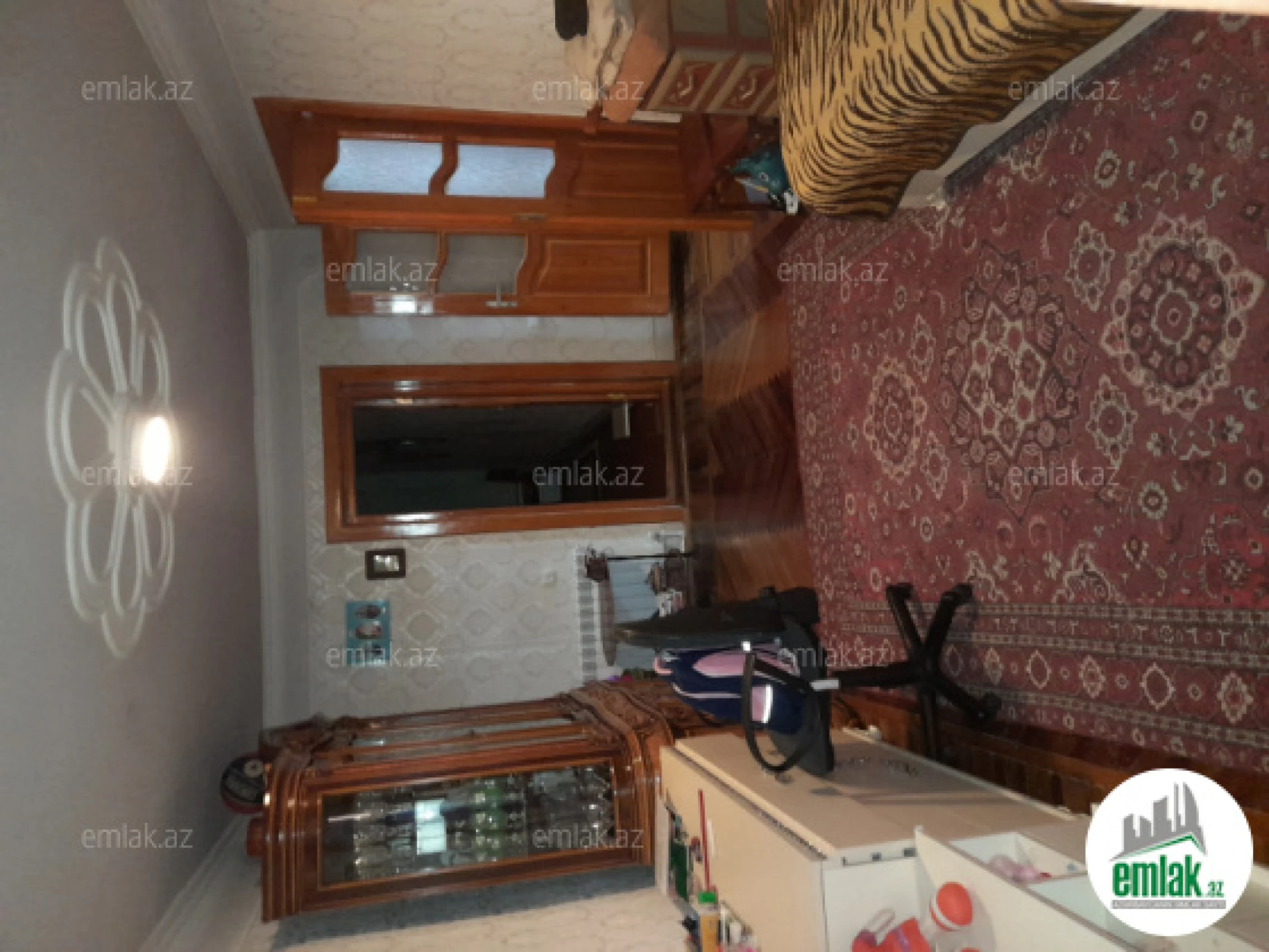 Satılır 3 otaqlı köhnə tikili 78 m²