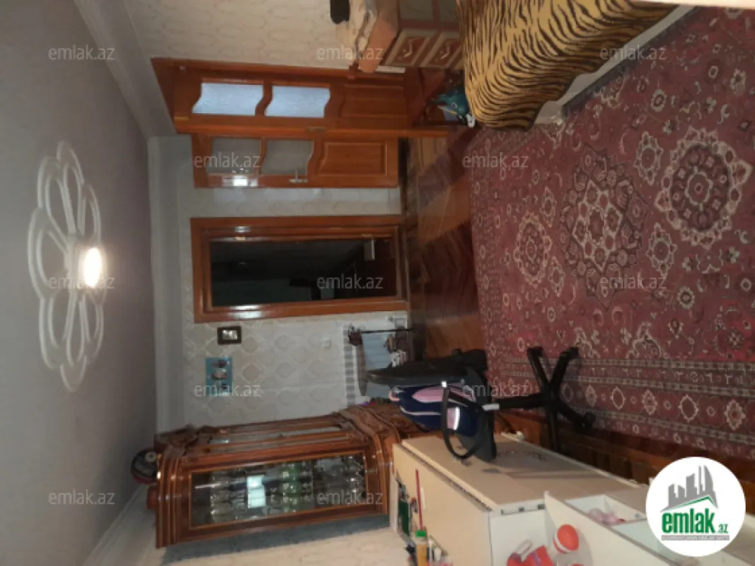 Satılır 3 otaqlı köhnə tikili 78 m²