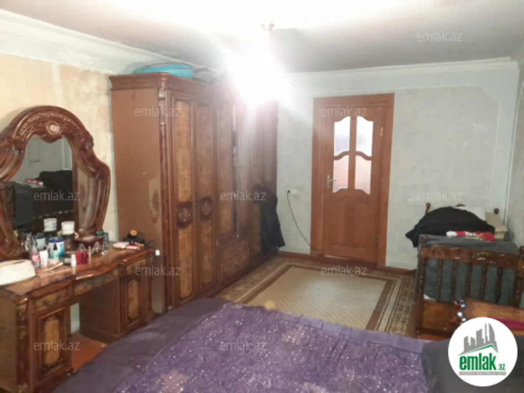 Satılır 3 otaqlı köhnə tikili 78 m²