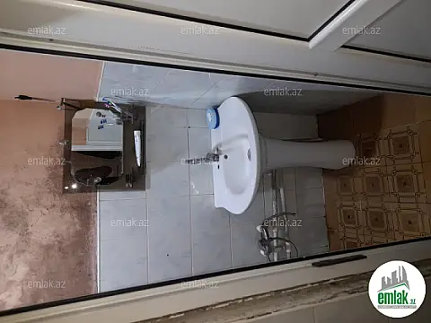 Satılır 3 otaqlı köhnə tikili 78 m²