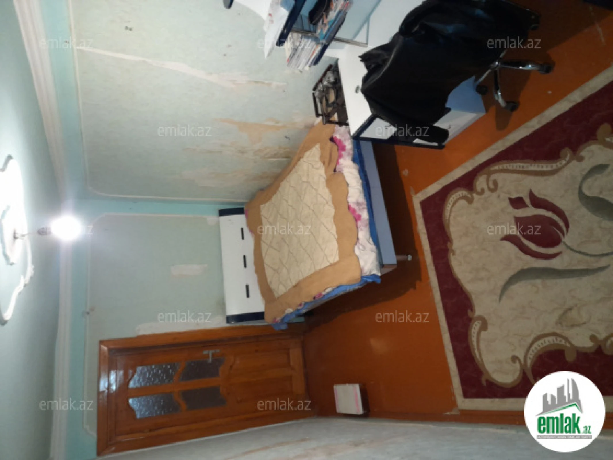 Satılır 3 otaqlı köhnə tikili 78 m²