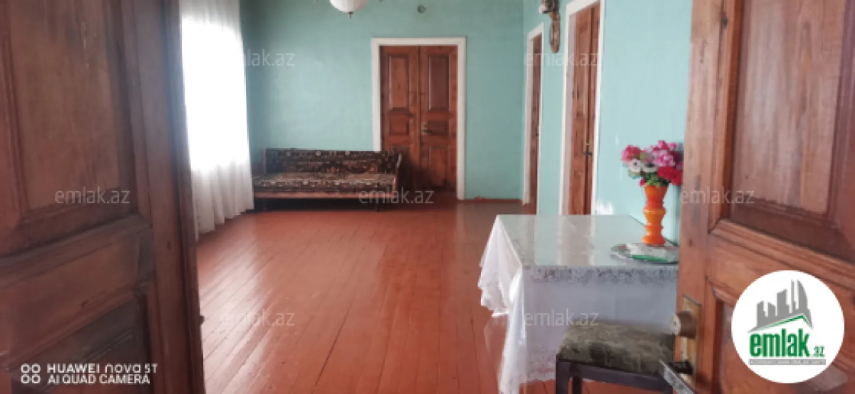 Satılır 8 otaqlı həyət evi 271.5 m²