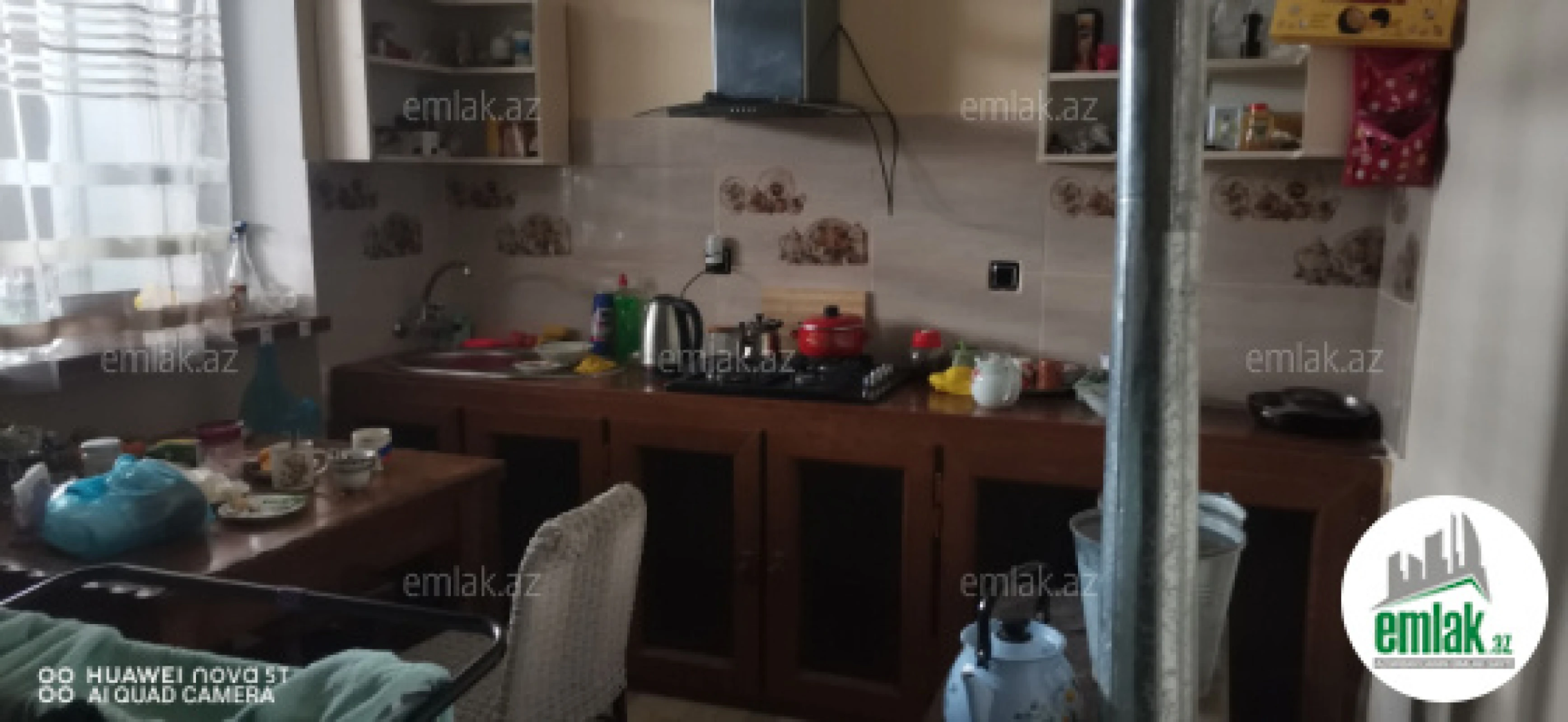 Satılır 8 otaqlı həyət evi 271.5 m²
