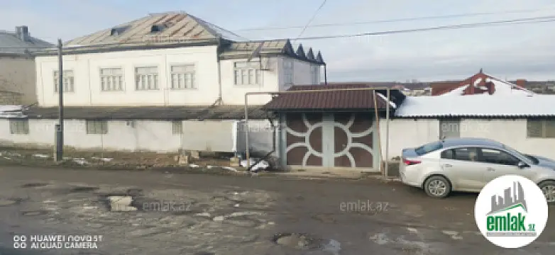 Satılır 8 otaqlı həyət evi 271.5 m² — Bakı 8 otaq 271.50 m²