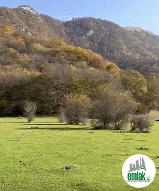 Satılır torpaq sahəsi 200 m²