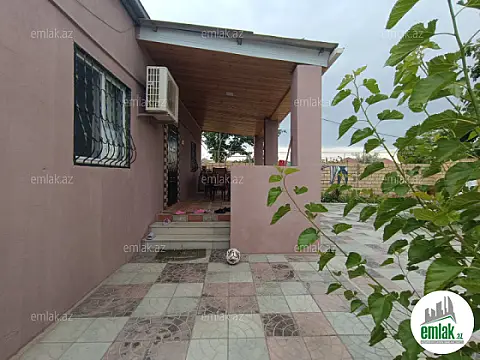 Satılır 4 otaqlı həyət evi 110 m² — Bakı 4 otaq 110.00 m²
