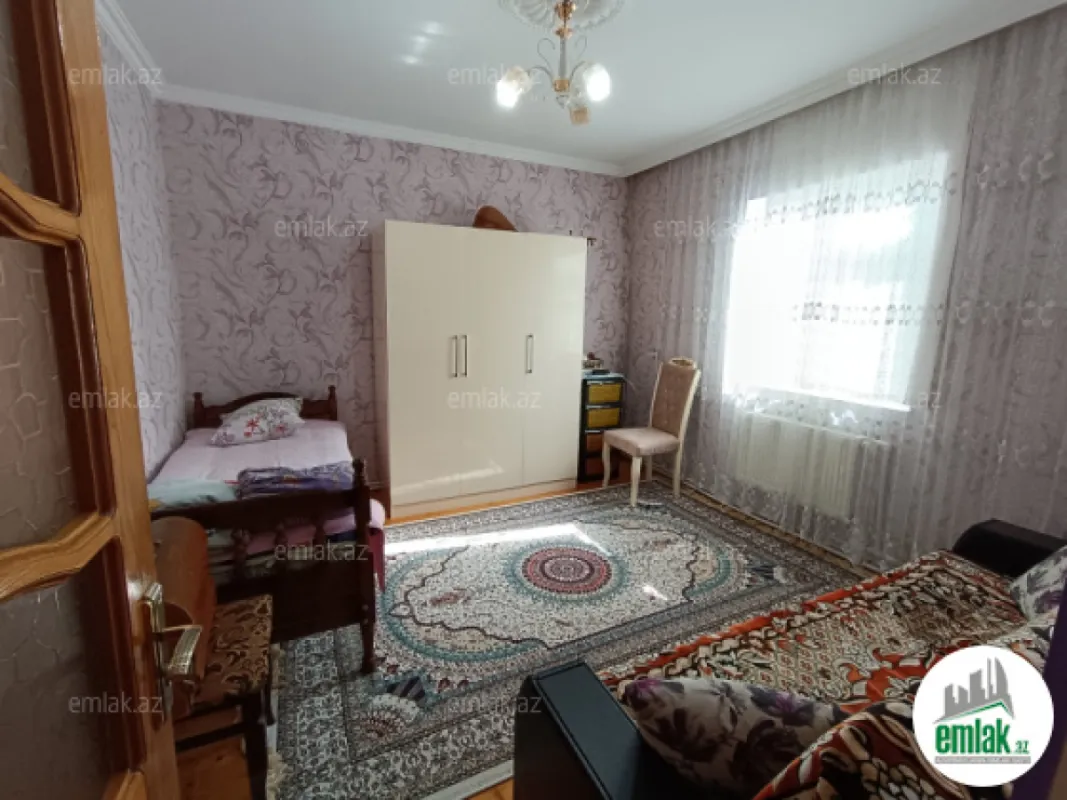Satılır 4 otaqlı həyət evi 110 m²