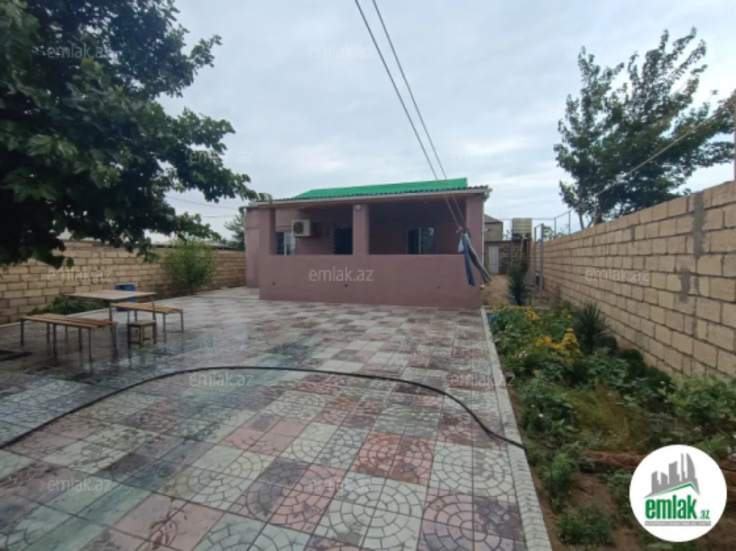 Satılır 4 otaqlı həyət evi 110 m²