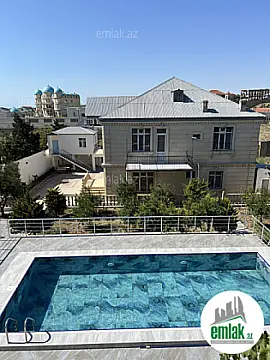 Satılır 7 otaqlı həyət evi 375 m²
