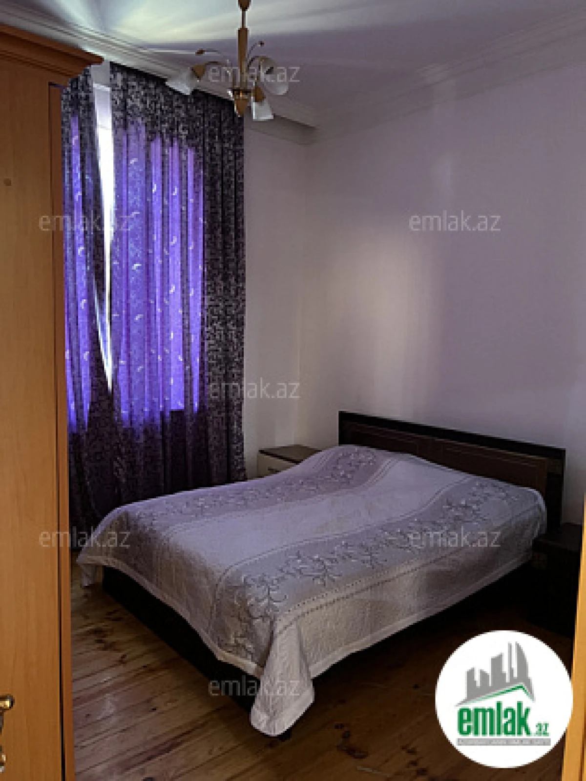 Satılır 7 otaqlı həyət evi 375 m²