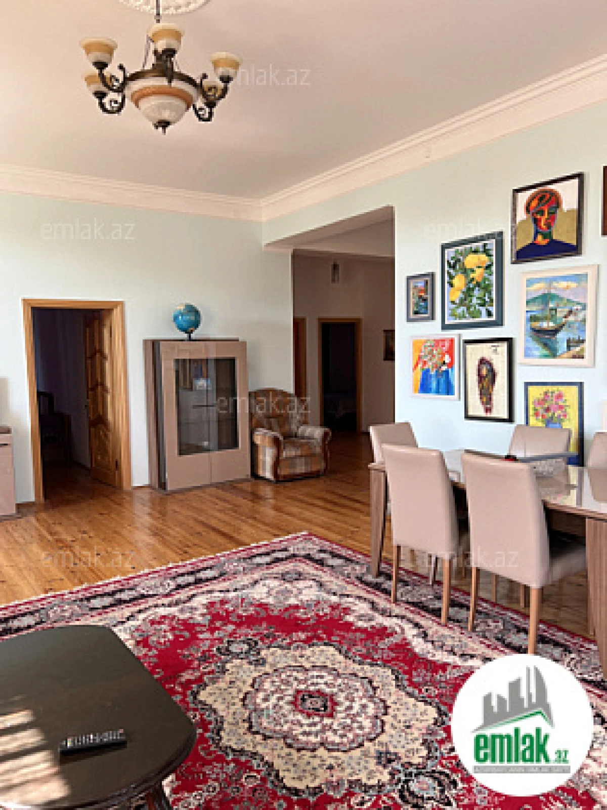 Satılır 7 otaqlı həyət evi 375 m²