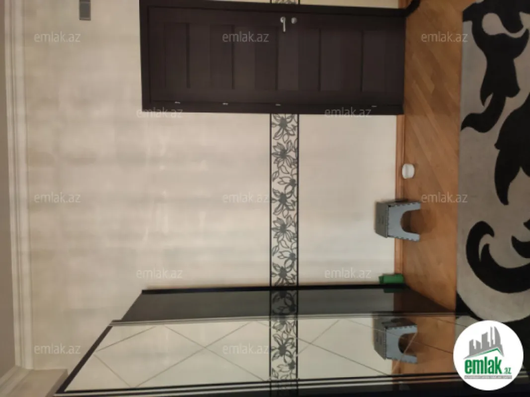 Satılır 5 otaqlı yeni tikili 230 m²