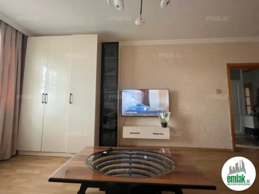 Satılır 2 otaqlı yeni tikili 70 m²