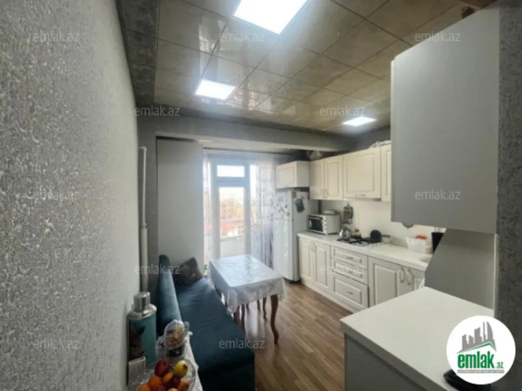 Satılır 2 otaqlı yeni tikili 70 m²