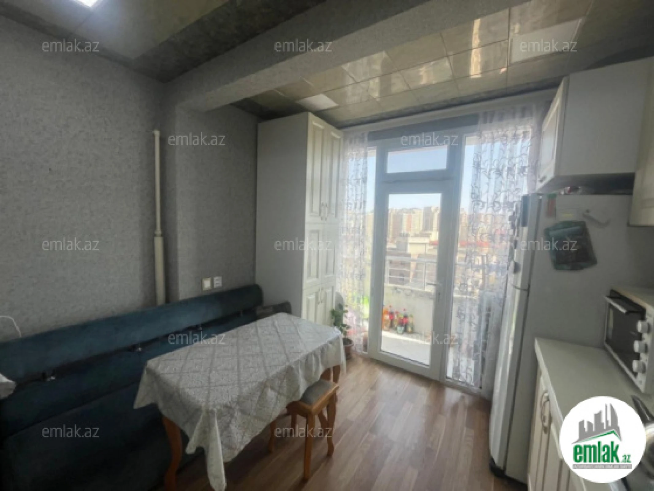 Satılır 2 otaqlı yeni tikili 70 m²