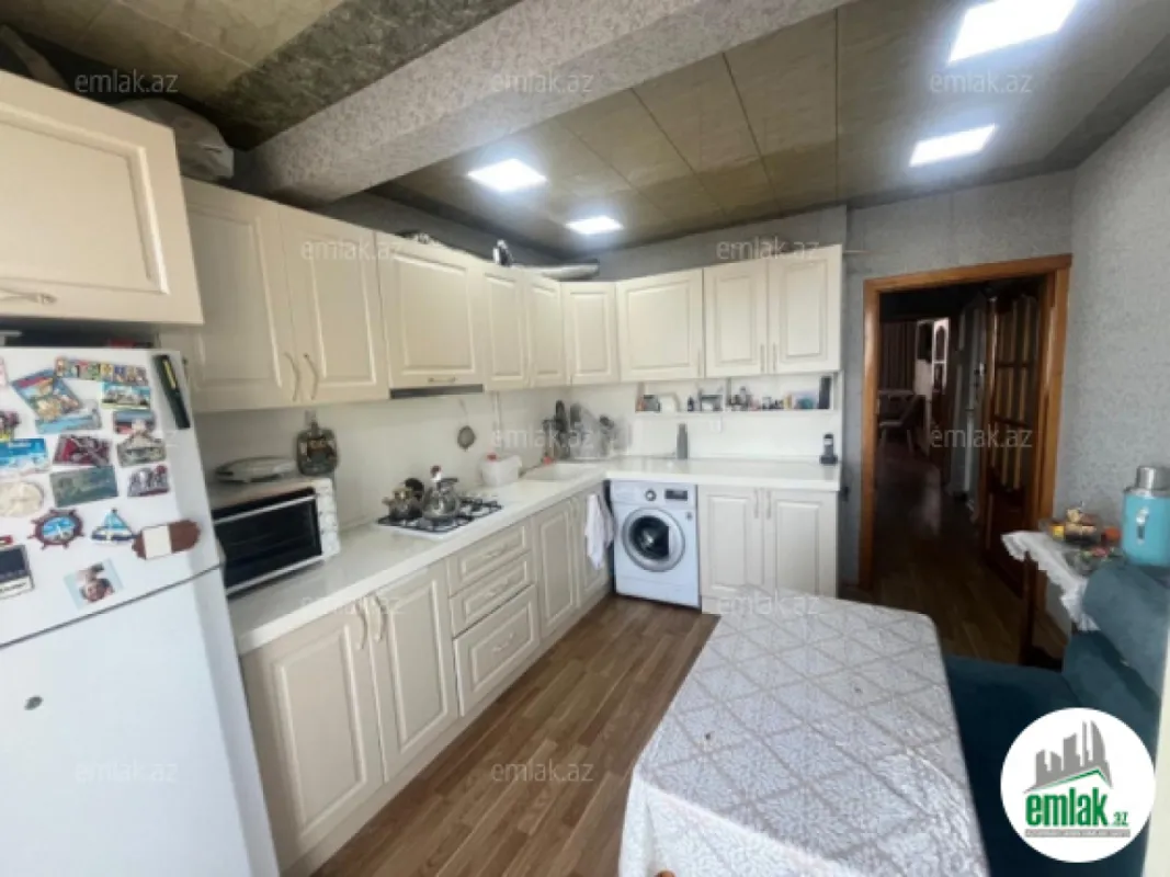 Satılır 2 otaqlı yeni tikili 70 m²
