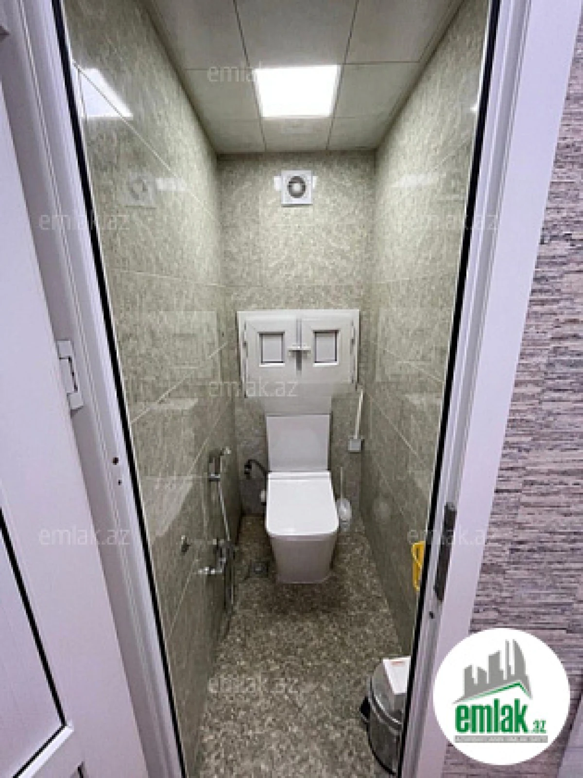 Satılır 2 otaqlı yeni tikili 70 m²