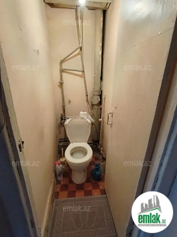 Satılır 2 otaqlı köhnə tikili 70 m²