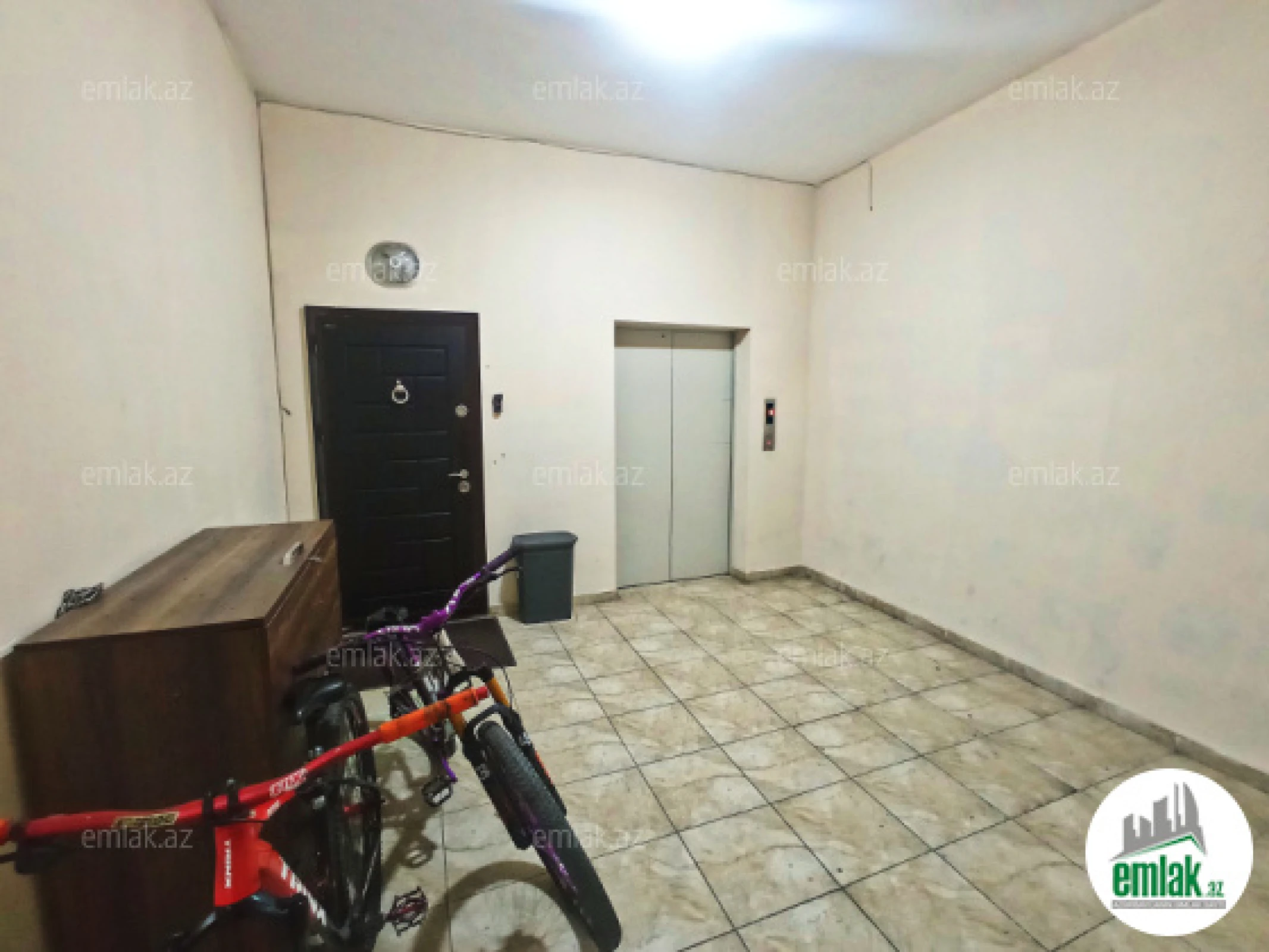 Satılır 3 otaqlı yeni tikili 77 m²