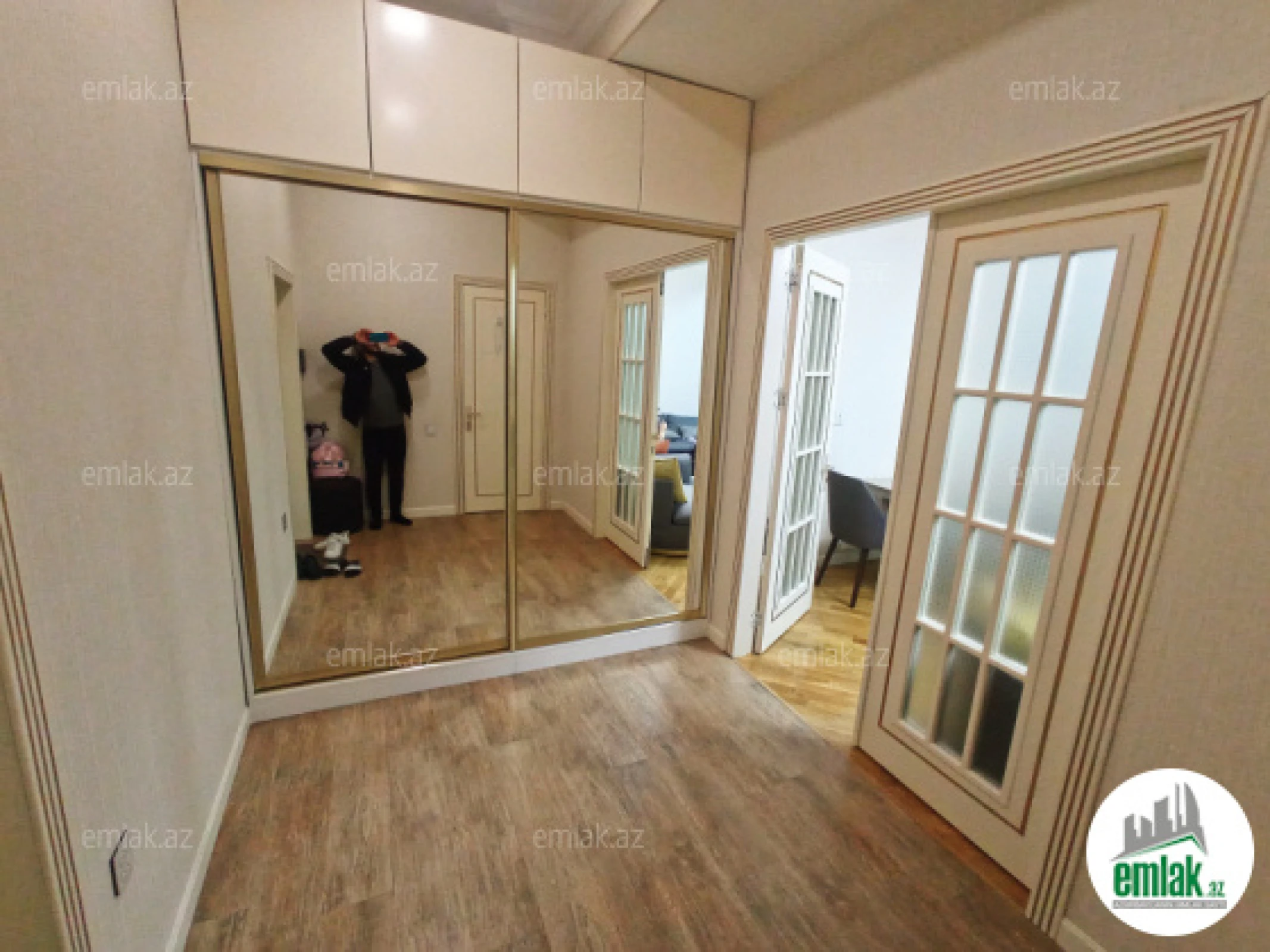 Satılır 3 otaqlı yeni tikili 77 m²