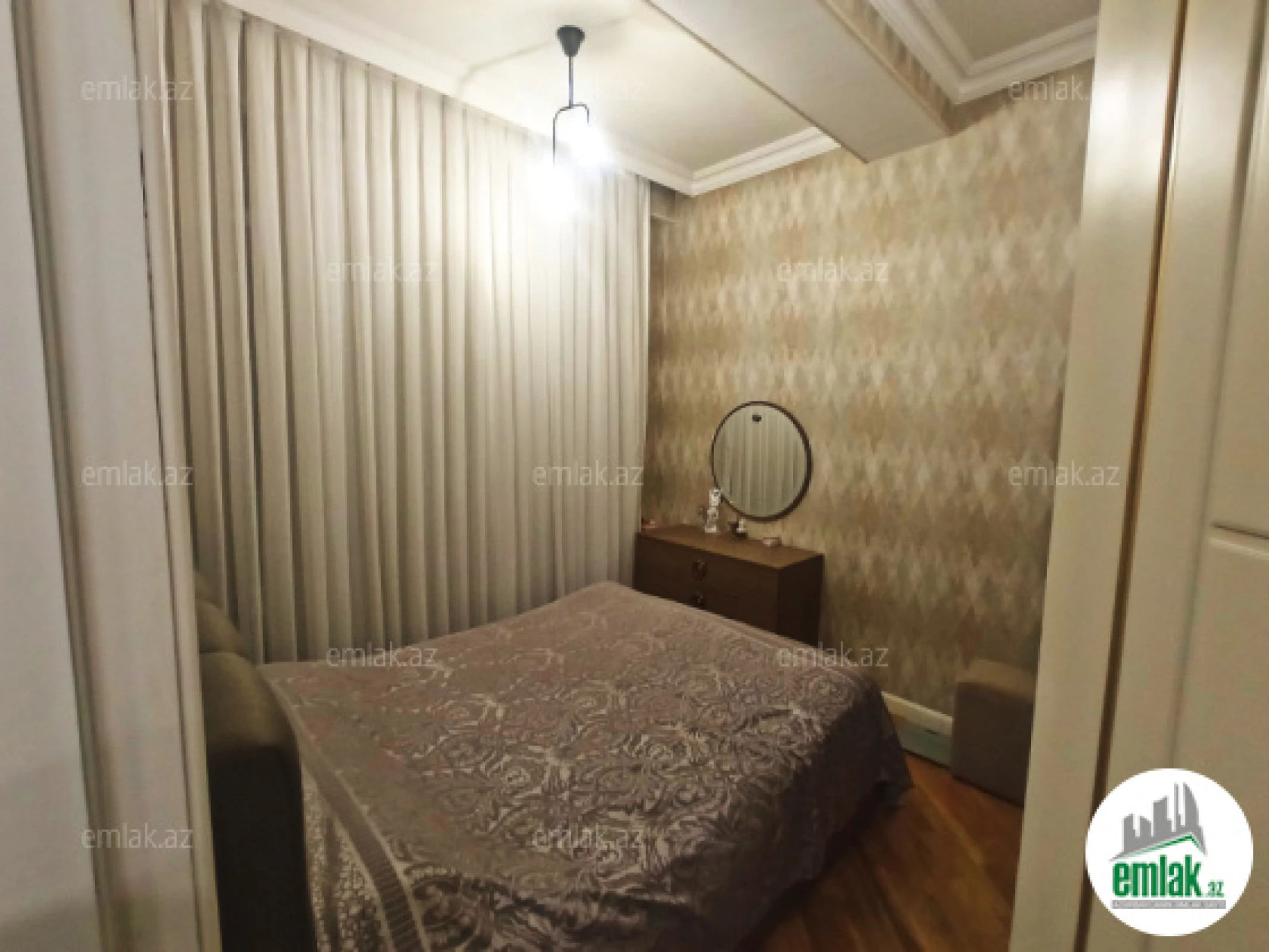 Satılır 3 otaqlı yeni tikili 77 m²