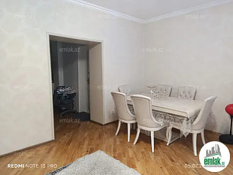 Satılır 2 otaqlı köhnə tikili 70 m²