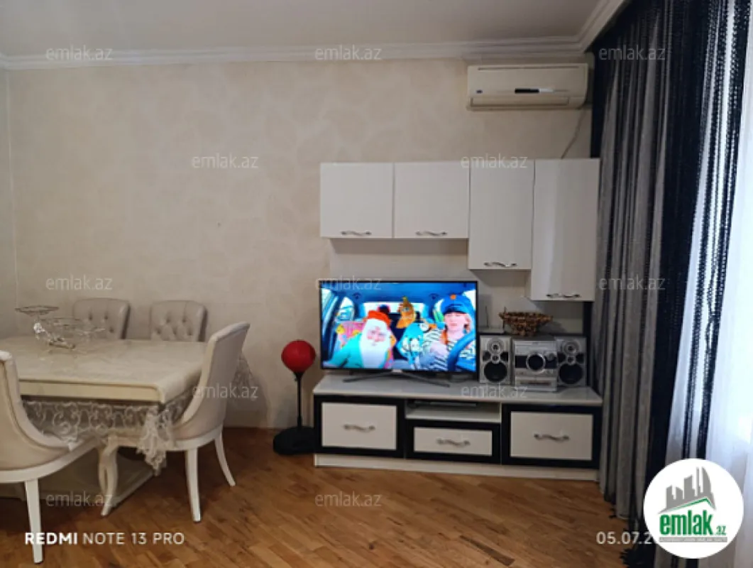 Satılır 2 otaqlı köhnə tikili 70 m²