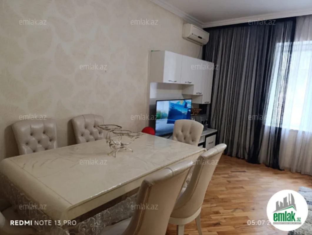 Satılır 2 otaqlı köhnə tikili 70 m²