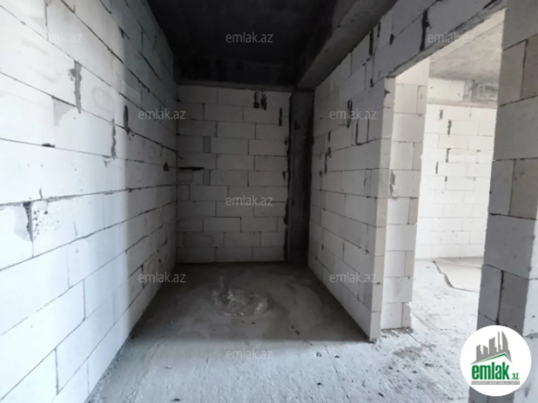 Satılır 3 otaqlı yeni tikili 86 m²