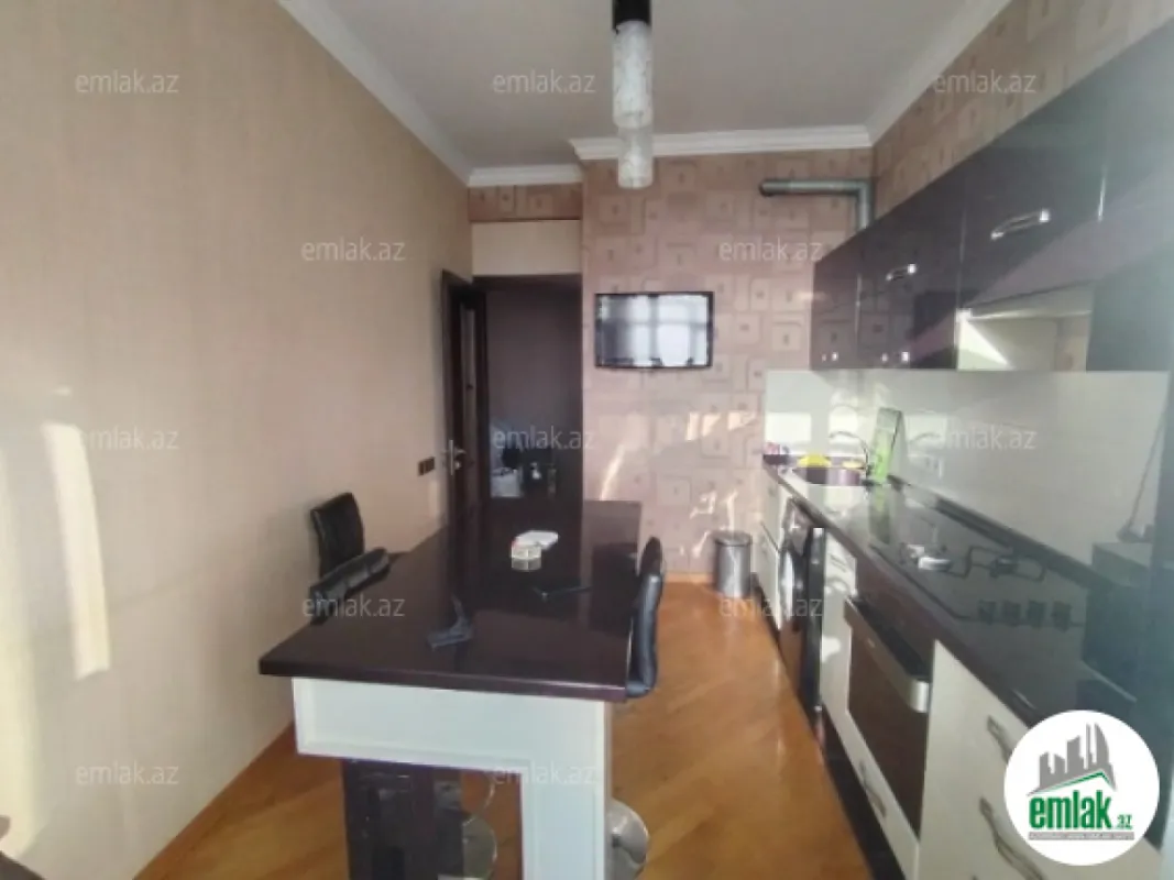 Satılır 2 otaqlı yeni tikili 95 m²
