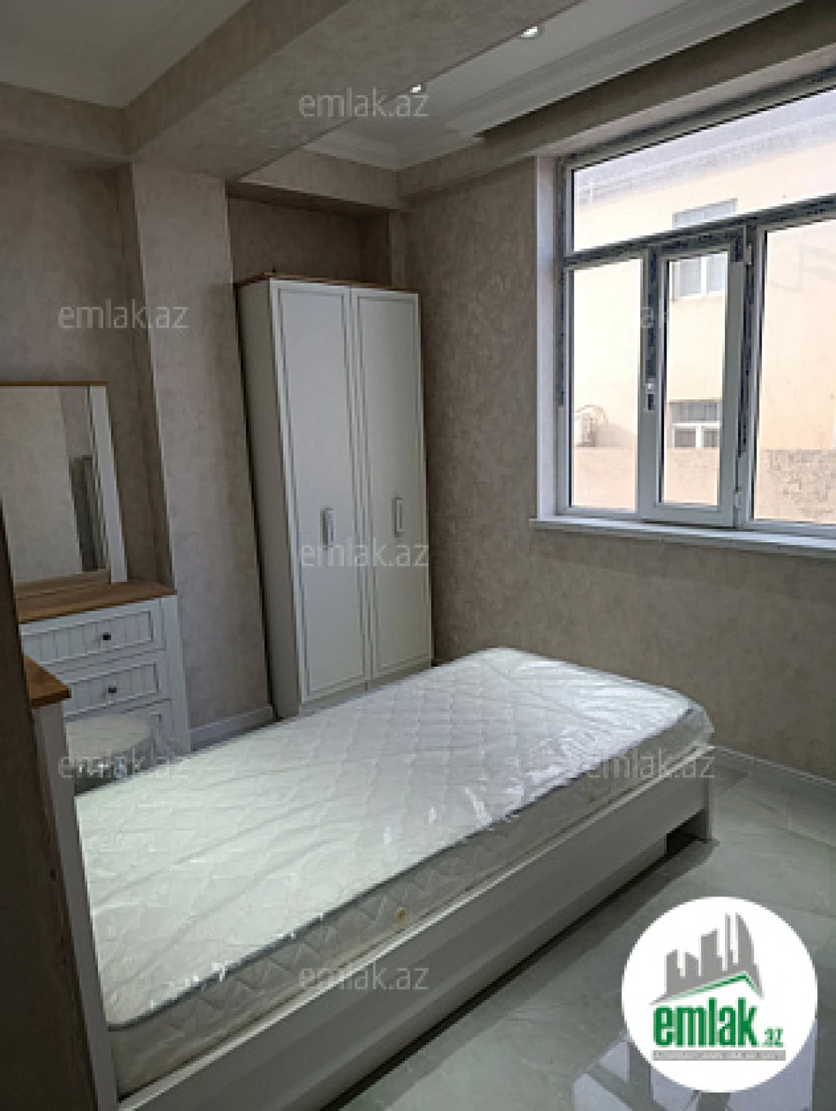 Satılır 3 otaqlı yeni tikili 45.6 m²