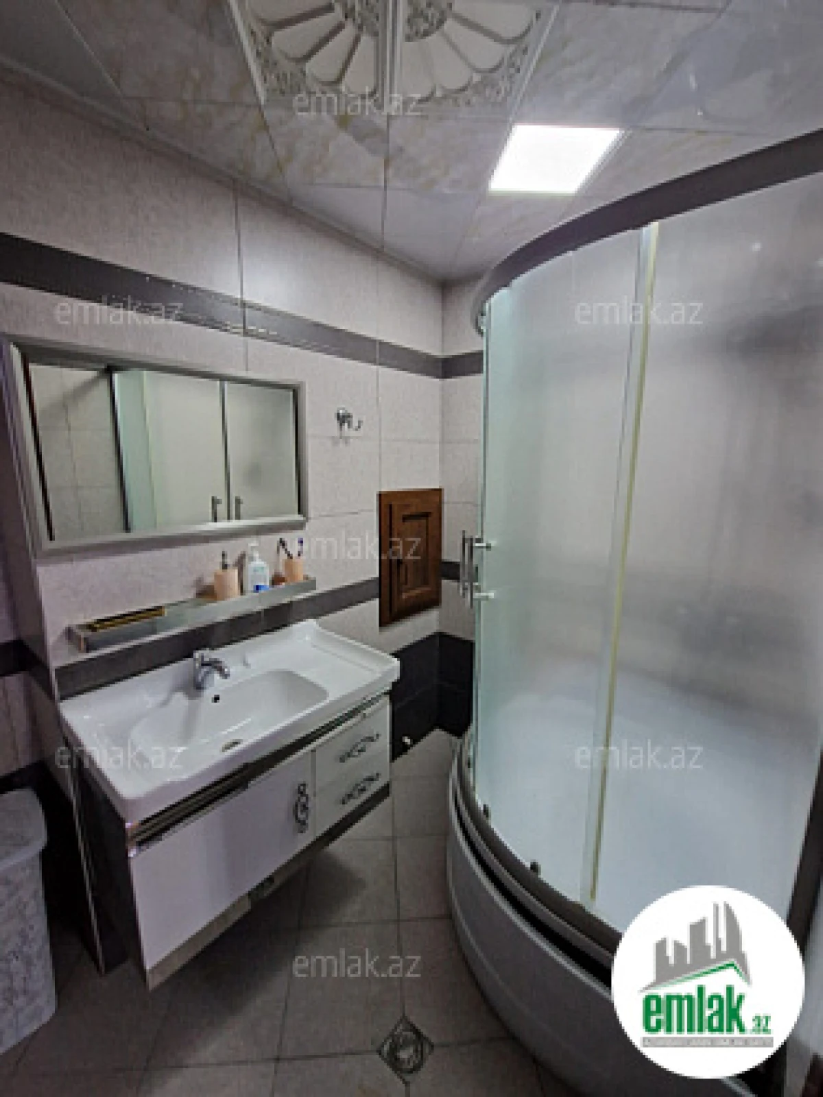 Satılır 3 otaqlı yeni tikili 103 m²