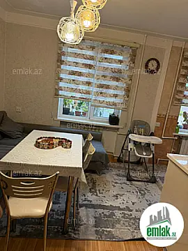Satılır 4 otaqlı köhnə tikili 75 m²