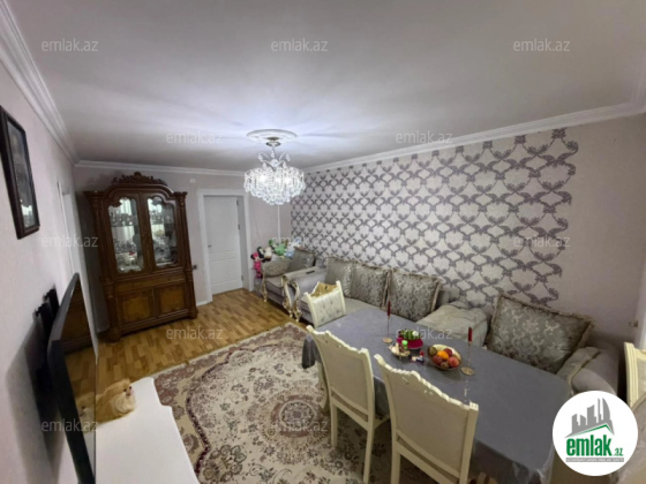 Satılır 4 otaqlı köhnə tikili 75 m²