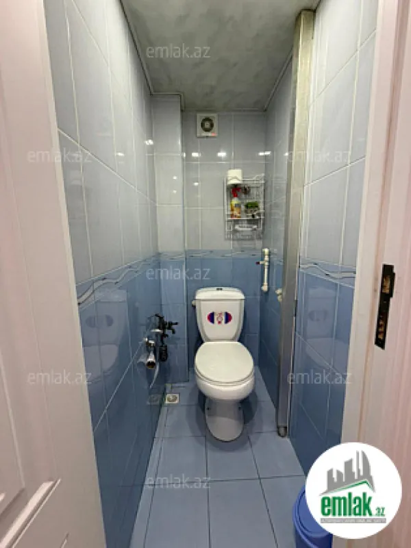 Satılır 4 otaqlı köhnə tikili 75 m²