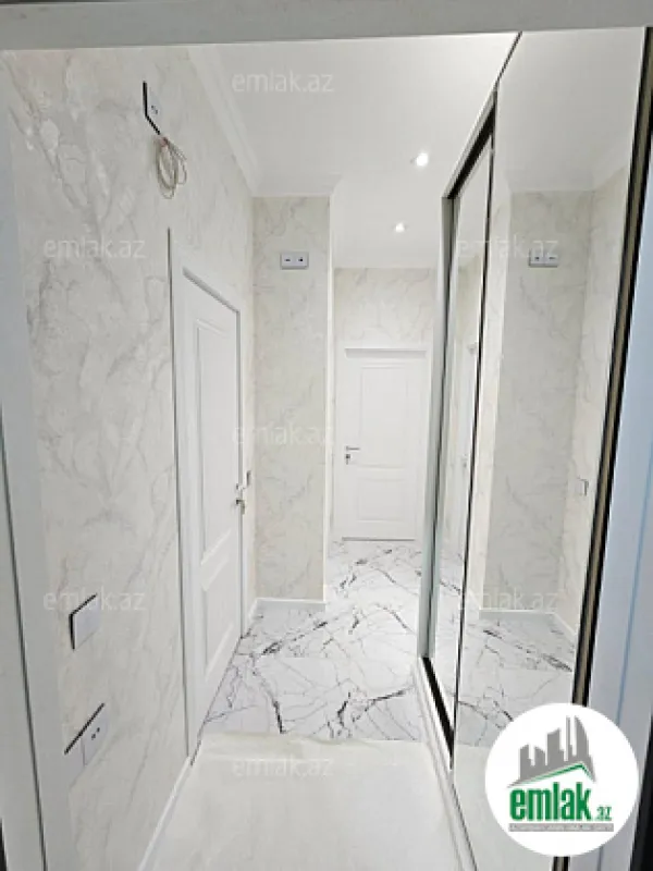 Satılır 3 otaqlı yeni tikili 60 m²