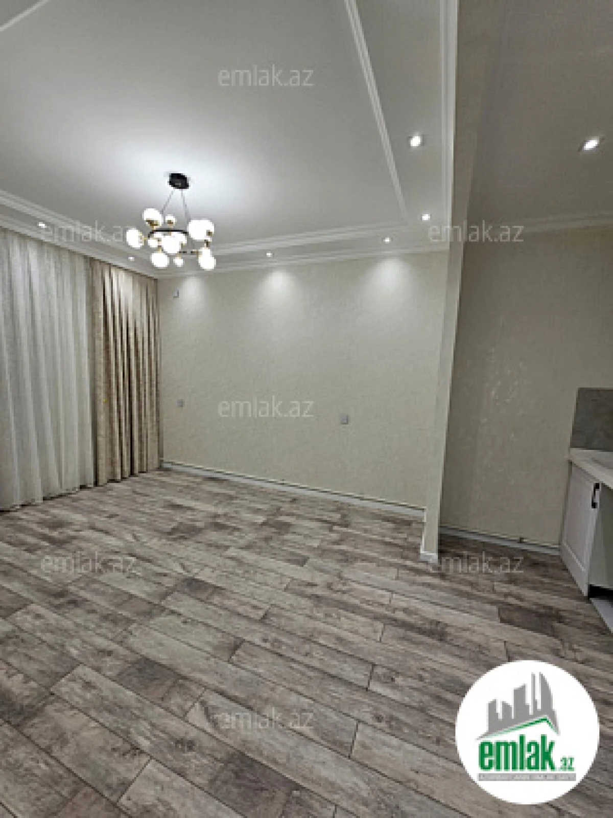 Satılır 3 otaqlı yeni tikili 60 m²